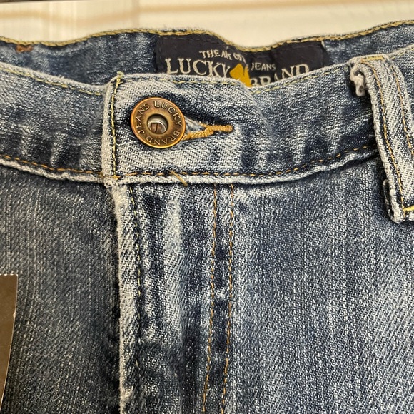 Mens jeans by Lucky Brand. Waist size 34” Navy - Picture 3 of 9